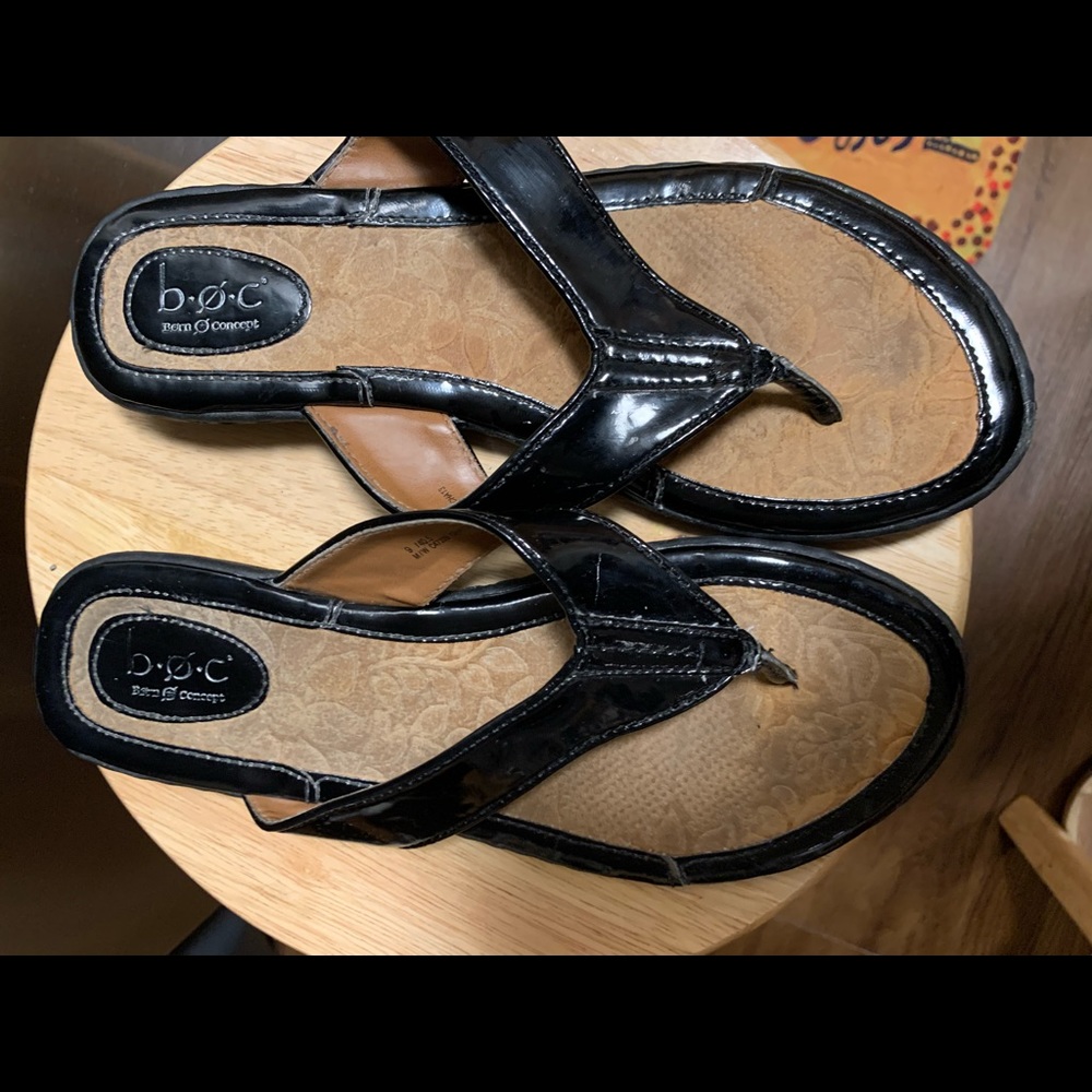 Shoes - Picture 6 of 8